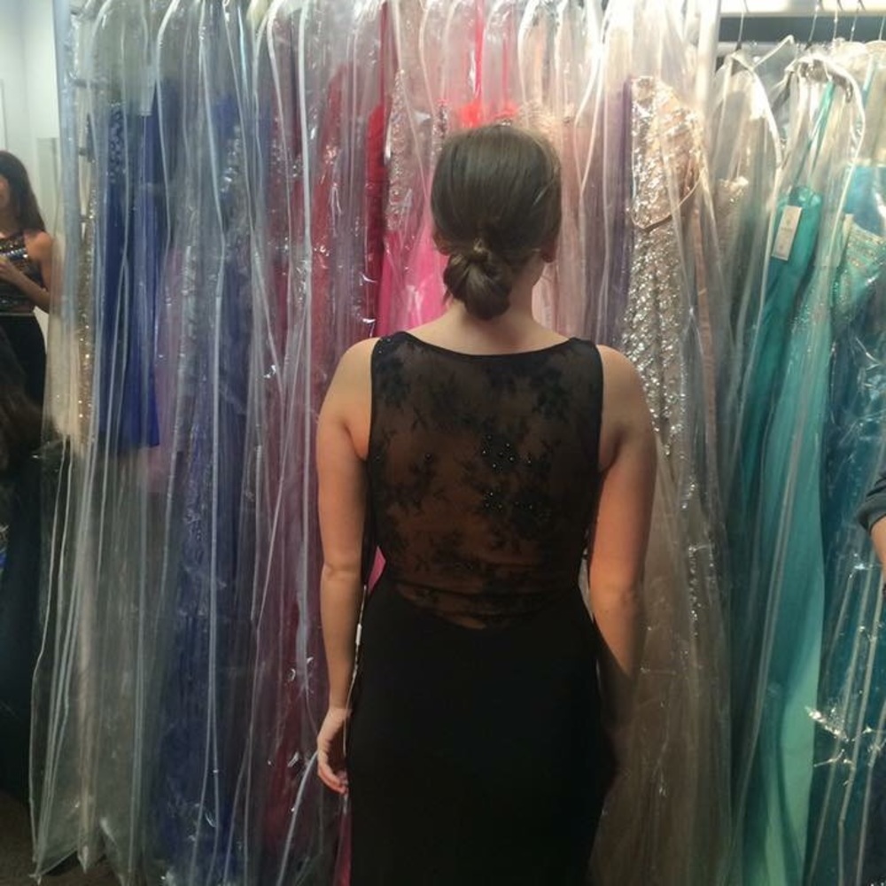 PROM DRESS - Picture 2 of 2